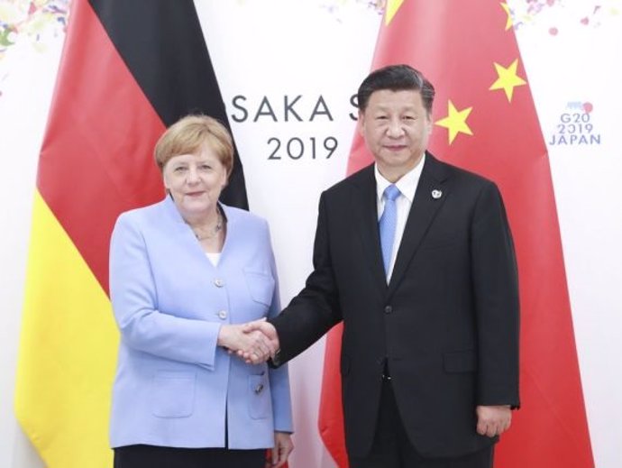 La canciller alemana, Angela Merkel, y el presidente de China, Xi Jinping