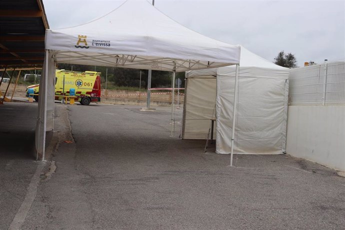 Área de recogida de muestras de test coronavirus a sanitarios en Ibiza
