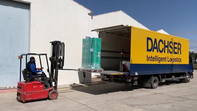 El Consistorio agradece a Industrial Pantalonera Española, al colectivo 'El Covid-19 lo paramos todos' y a voluntarios quintanareños su disposición para elaborar equipos de protección