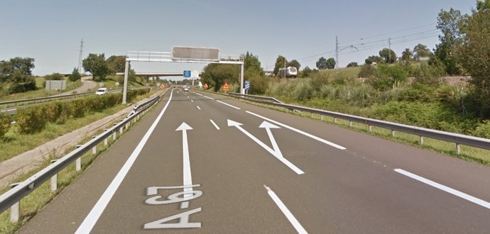 Estación de medición de tráfico de la DGT en la A-67