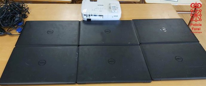 Los ordenadores incautados.