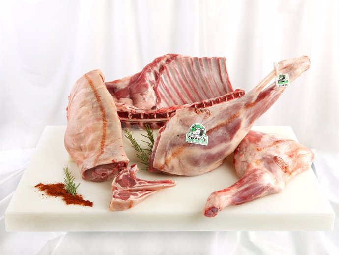 Corderex dona 200 kilos de carne de cordero certificada a varios hospitales extr