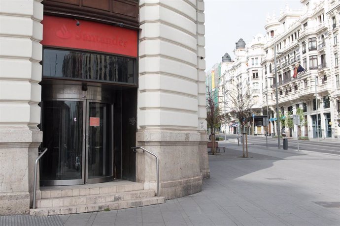 Una oficina del Banco Santander 
