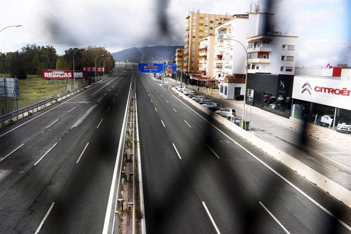 La Autovía del Mediterraneo o A-7, en Málaga, sin tráfico por el decreto de Estado de Alarma por el coronavirus