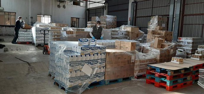 El Ayuntamiento de Segovia reparte 33 toneladas de alimentos del Fondo de Ayuda 