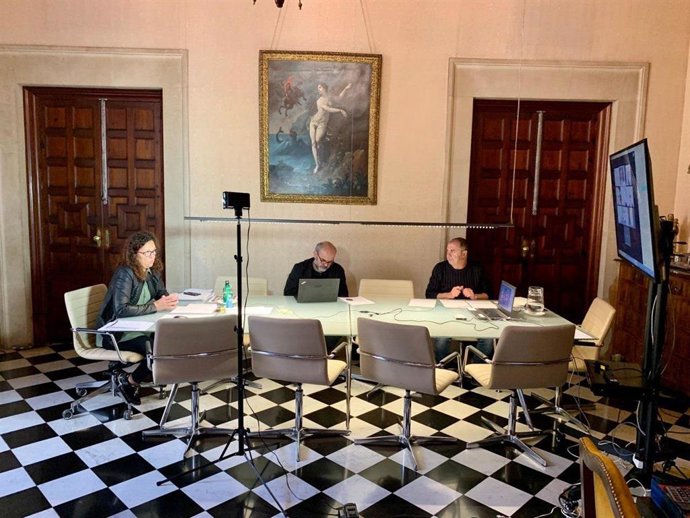 Cladera garantiza a los ayuntamientos las inversiones previstas por el Consell de Mallorca para los municipios.