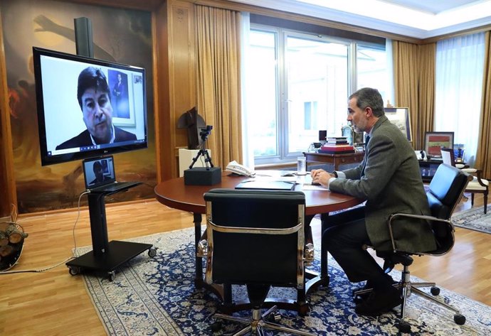 El Rey mantiene una videoconferencia con el Presidente de la Federacion Gallega de Cofradías, José Antonio Pérez Sieira