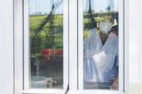 La Comunidad pide al Estado 185.000 mascarillas, 930.000 EPIs y 100 médicos para todas las residencias