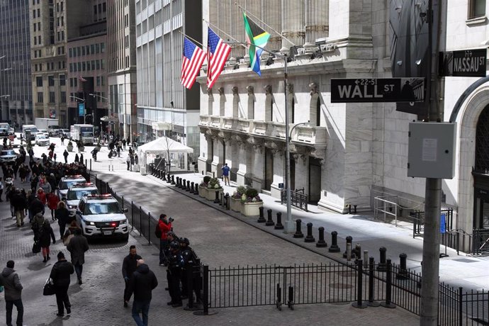 February 27, 2020 - New York, NY USA: New York Stock Exchange Building. Wall Streets main indexes tumbled nearly 2\% on Thursday and confirmed a correction that began last week, as the rapid spread of the coronavirus outside China intensified fears abo