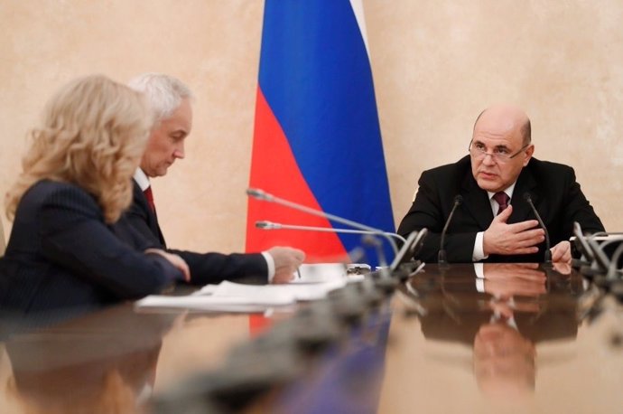 El primer ministro de Rusia, Mijail Mishustin, en una reunión gubernamental