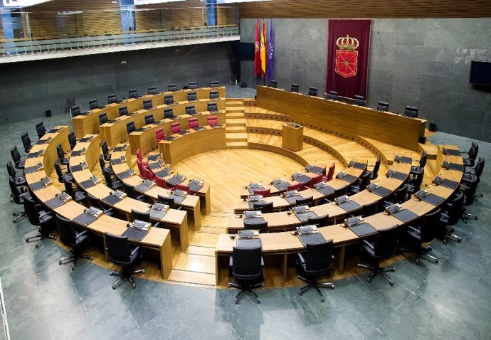Salón de plenos del Parlamento de Navarra.
