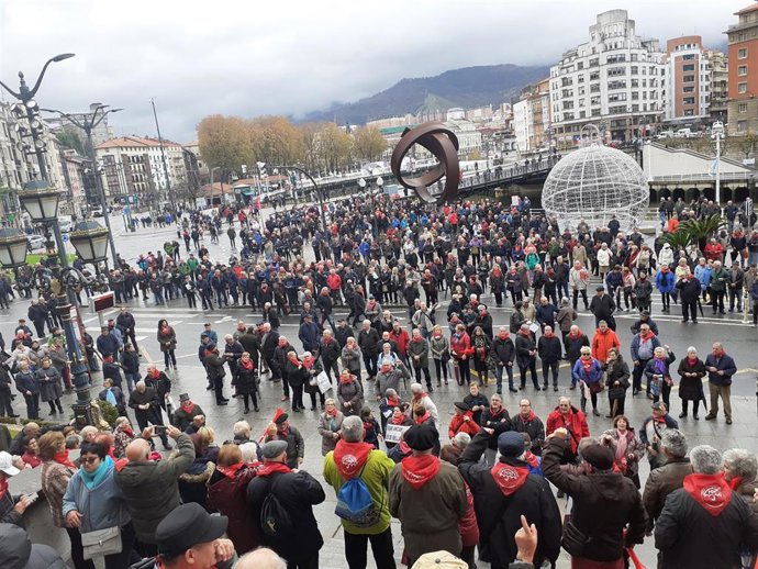Pensionistas de Bizkaia pide "reflexión" a los contrarios a la huelga e insta a UGT y CCOO a "participar" en la jornada 