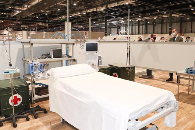 Una de las camas del hospital de campaña habilitado en Feria de Madrid IFEMA para atender a enfermos de coronavirus.