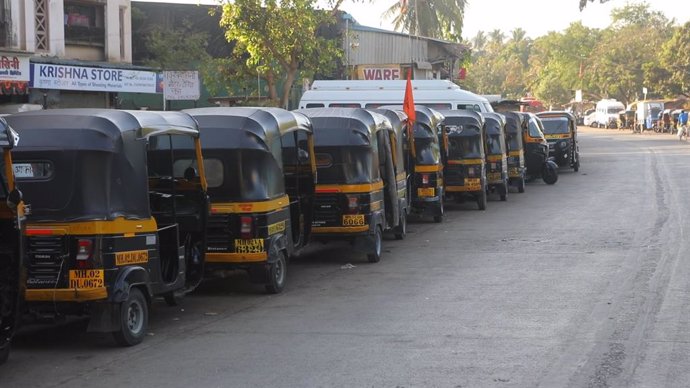 Vehículos parados en Bombay