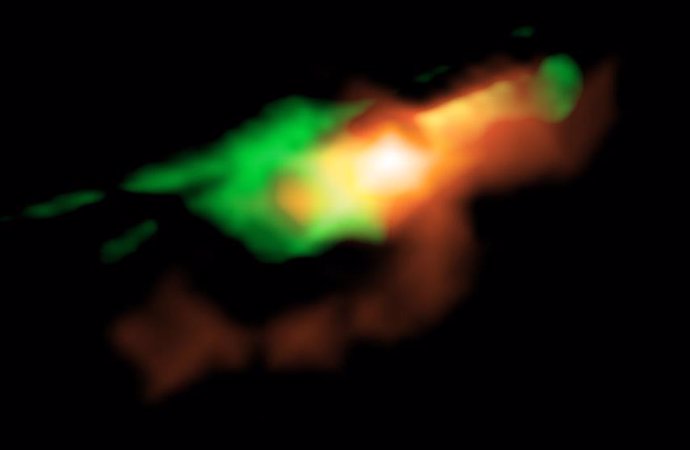 Gas impactado por chorros recientes de un agujero negro supermasivo