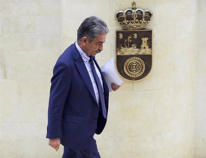 El presidente de Cantabria y secretario general del PRC, Miguel Angel Revilla, en el Parlamento 