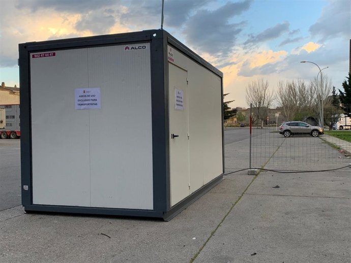 Módulo De Vestuarios Para Los Transportistas En El Polígono Paúles De Monzón