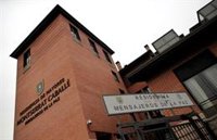 El Padre Ángel pide donaciones urgentes para comprar test, mascarillas y EPIs para sus residencias