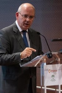 Las Cámaras de Comercio de Andalucía critican las medidas del Gobierno, que dan a la economía "un futuro incierto"