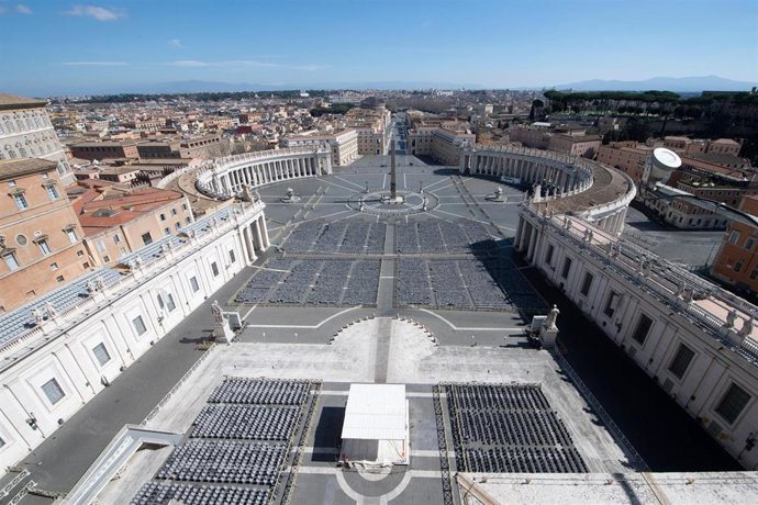March 12, 2020 - Vatican: View of St. Peter's Square is seen behind a barricade erected at the edge of St. Peter's Square at the Vatican. The Vatican has been closed to the public for several as Italy is on lock down to prevent the spreading of the coro