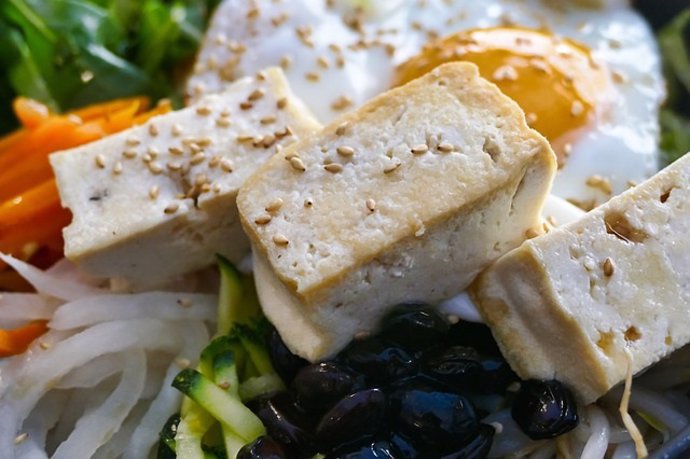 Ensalada con tofu.