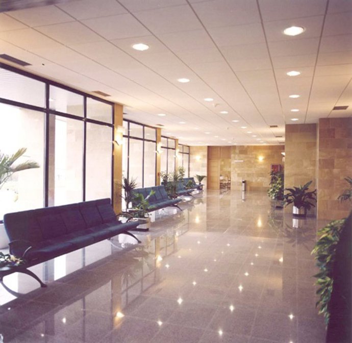 Interior de un tanatorio de la empresa Servicios Funerarios San José