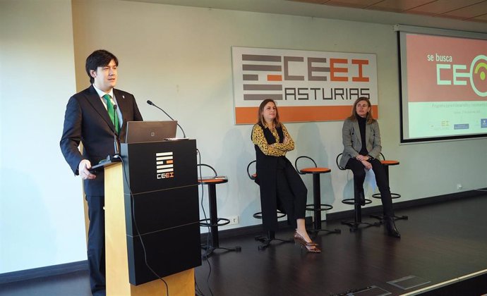 El consejero de Ciencia, Innovación y Universidad, Borja Sánchez; la directora del CEEI, Cristina Fanjul, y la directora del Idepa y presidenta del CEEI, Eva Pando.