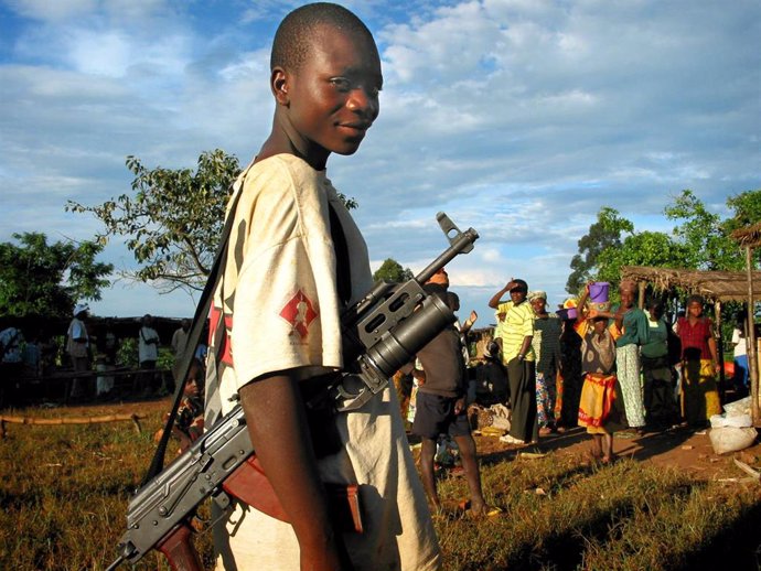 Miliciano en República Democrática del Congo