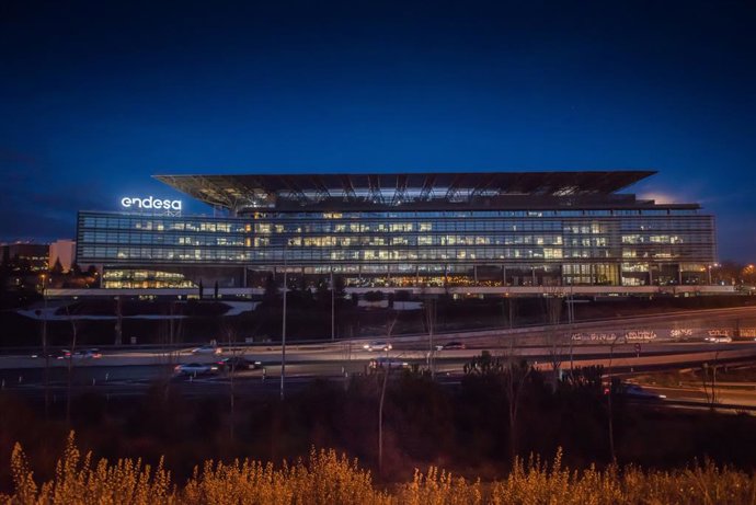 Seu d'Endesa de nit, a Madrid