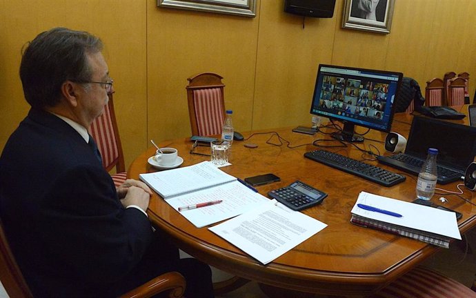 El presidente de Ceuta, Juan Vivas, participa por videoconferencia en la tercera Conferencia de Presidentes Autonómicos con el presidente del Gobierno, Pedro Sánchez, para abordar la crisis sanitaria del coronavirus