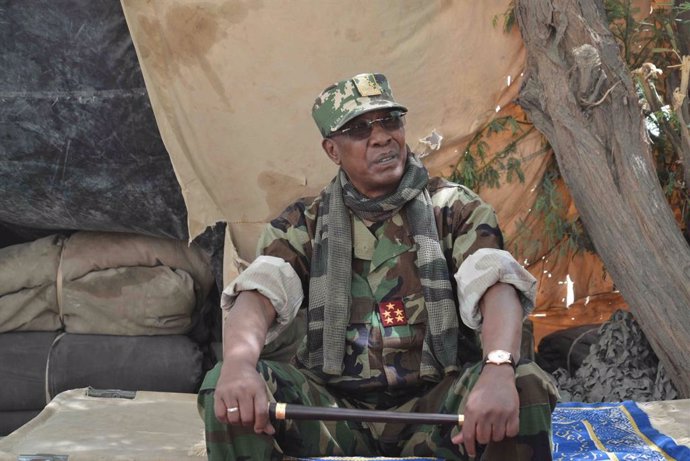 Chad.- Déby lanza una operación militar en la zona del lago Chad para "acabar co