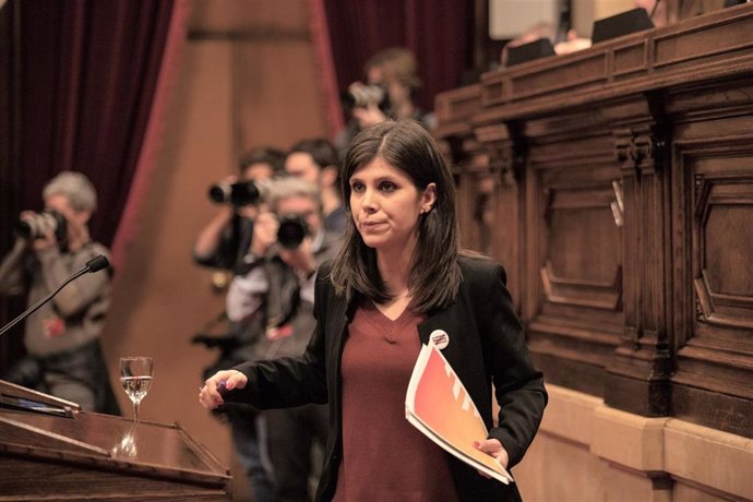 Marta Vilalta (ERC) en el pleno extraordinario del Parlament tras la decisión de la JEC de inhabilitar al presidente de la Generalitat, Quim Torra, el 4 de enero de 2020