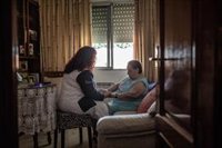 Cáritas insta a adoptar medidas urgentes que garanticen la protección al desempleo de empleadas de hogar