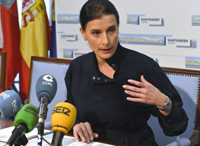 La alcaldesa de Santander, Gema Igual, en una rueda de prensa