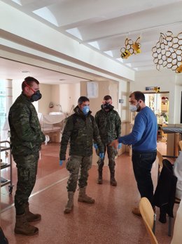 Militares de la UME en la residencia Sant Antoni de Vielha