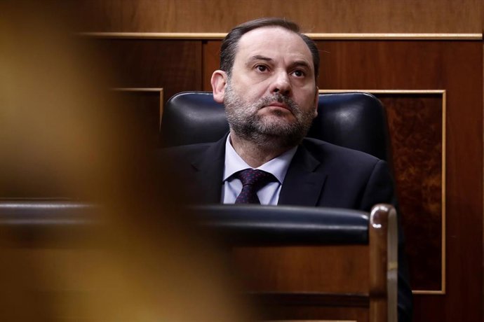 El ministro de Transportes, José Luis Ábalos, en el Congreso,