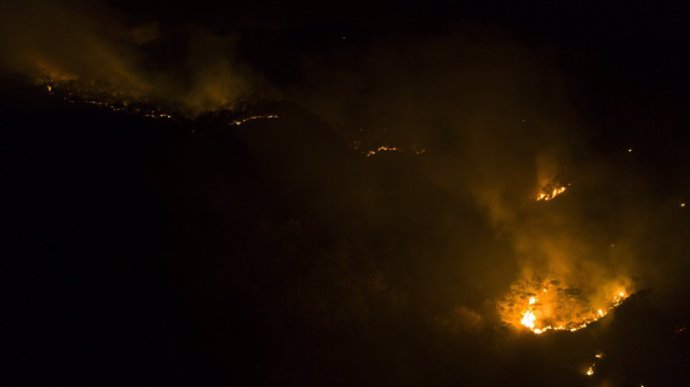 El incendio forestal en el condado de Muli, provincia de Sichuan, suroeste de China