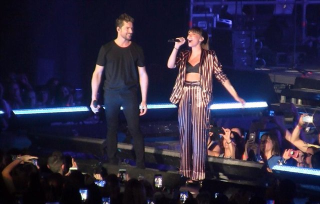 DAVID BISBAL CANTA SU TEMA “PRINCESA” CON AITANA OCAÑA