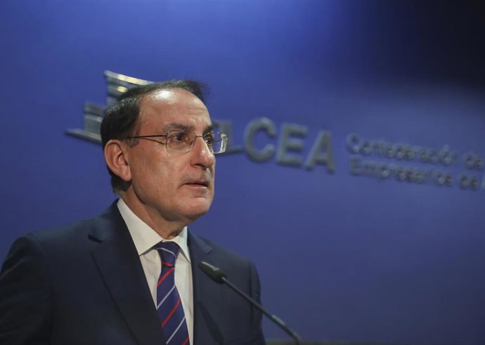 El presidente de la Confederación de Empresarios de Andalucía (CEA), Javier González de Lara, abre el foro empresarial 'Generando valor para transformar Andalucía'. En Sevilla (Andalucía, España), a 12 de marzo de 2020.