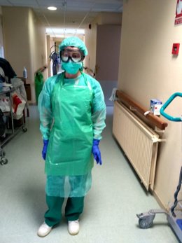 Trabajadora de la residencia de personas mayores de Lardero