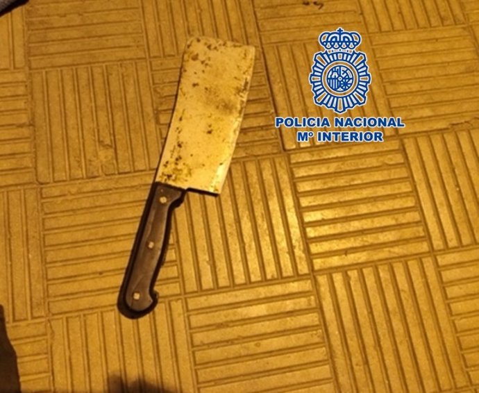 Cuchilla de carnicero incautada por la Policía Nacional