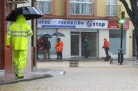 La Policía Local de Málaga restablece al completo el tráfico tras las fuertes lluvias en el distrito de Campanillas