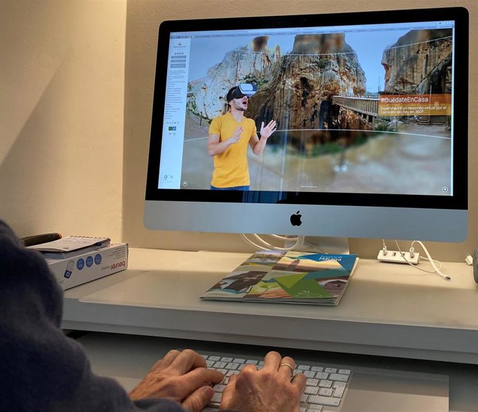 Accesos a la página web del Caminito del Rey