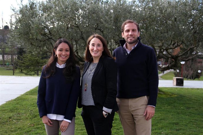 Un proyecto de la Universidad de Navarra investiga el impacto del consumo digital en los jóvenes españoles