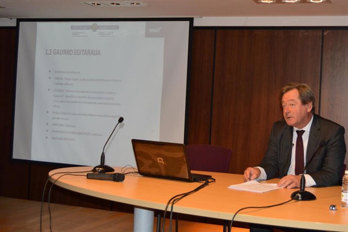 Bingen Zupiria, en acto anterior