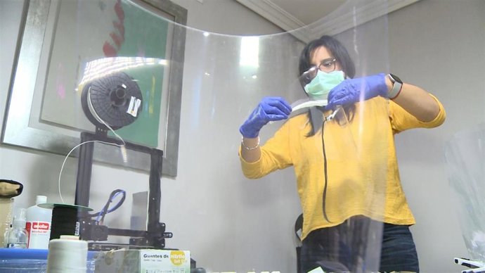 Elaboración de caretas 3D para proteger del coronavirus