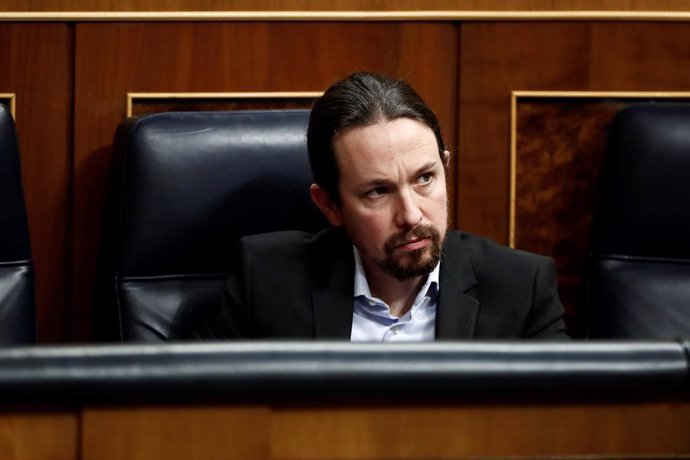 El vicepresidente de Derechos Sociales del Gobierno y líder de Podemos, Pablo Iglesias, durante el pleno del Congreso que se celebra hoy miércoles en Madrid 