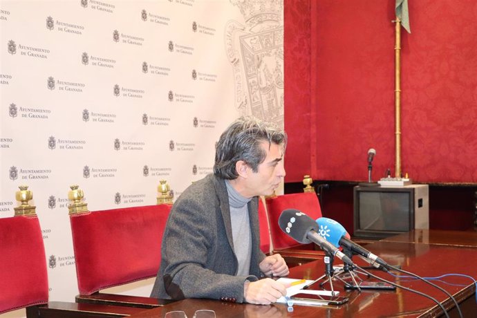 El concejal de Podemos-IU en el Ayuntamiento de Granada, Antonio Cambril