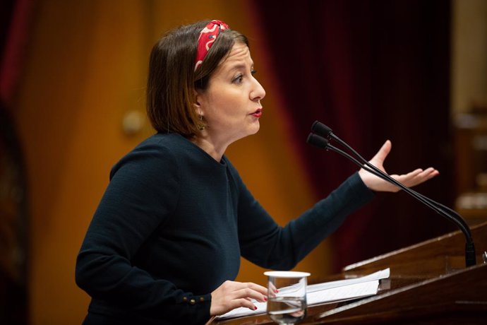 La diputada de Ciutadans en el Parlament Snia Sierra,intervé durant la celebració d'una sessió plenria al Parlament, a Barcelona (Espanya), a 11 de desembre de 2019.