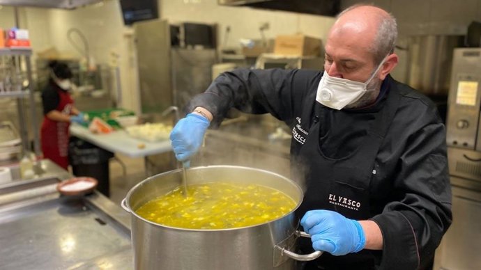 El Villarreal prepara más de 200 comidas diarias para los más necesitados